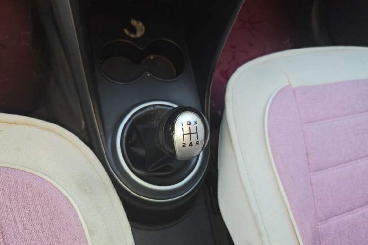 Used Haima Qubit 2011 1.3L Manual Standard Edition Gear Lever