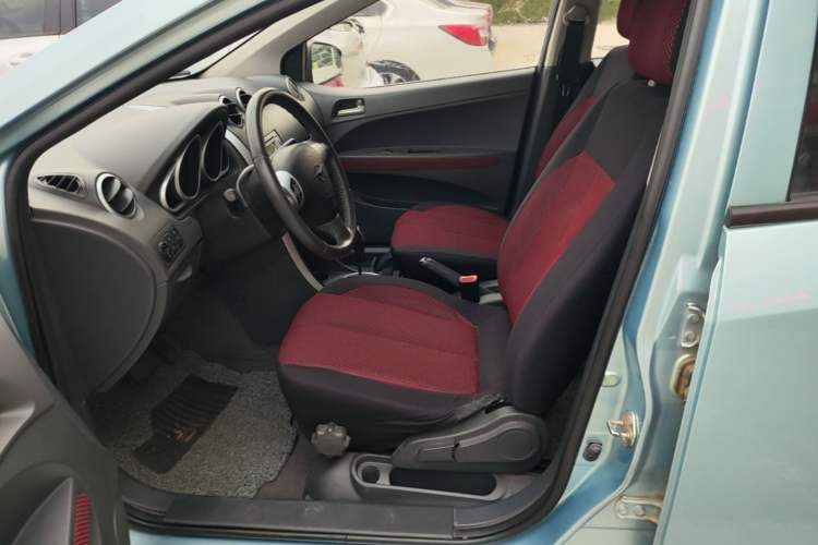 Used Haima Qubit 2011 1.5L AMT Comfort Edition Left Front Seat