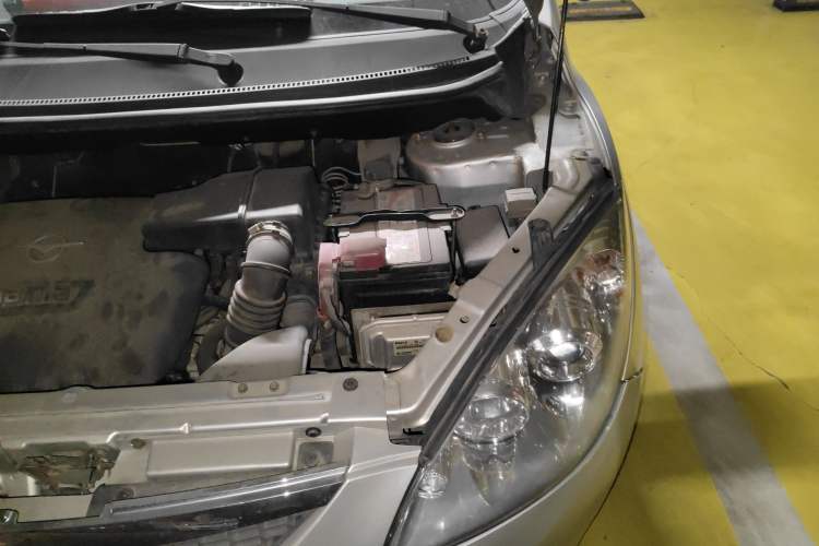 Used Haima Qubit 2011 1.5L AMT Comfort Edition Engine Bay Left