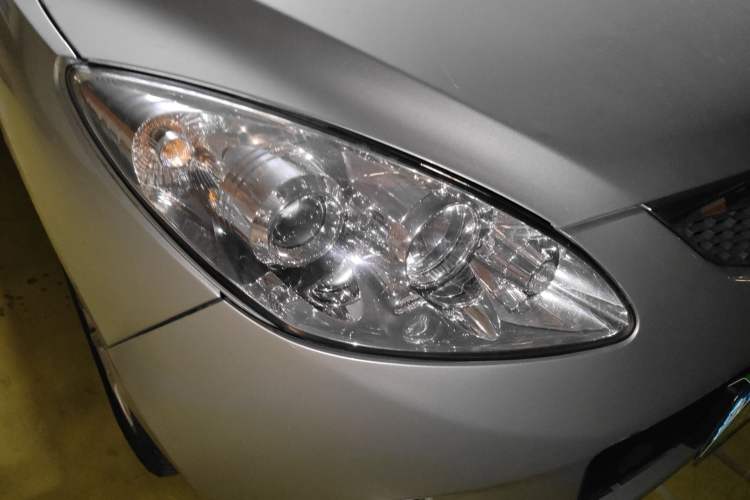 Used Haima Qubit 2011 1.5L AMT Comfort Edition Right Front Headlight