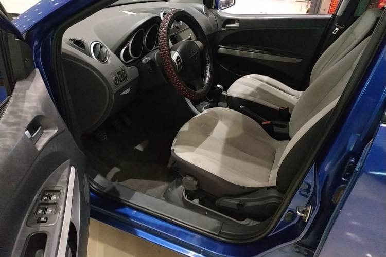 Used Haima Qubit 2012 1.3L Manual Lingyue Edition Driver Seat