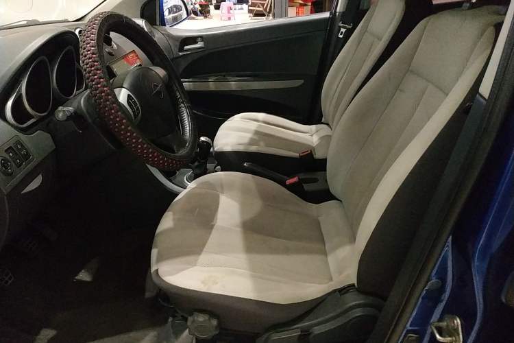 Used Haima Qubit 2012 1.3L Manual Lingyue Edition Left Front Seat