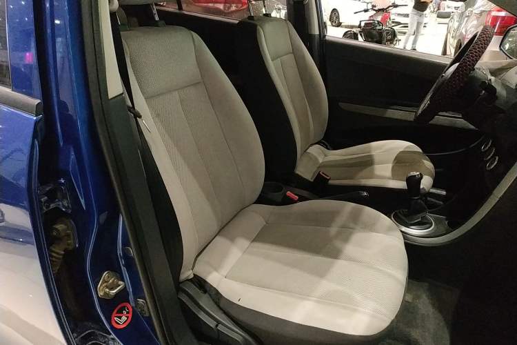 Used Haima Qubit 2012 1.3L Manual Lingyue Edition Right Front Seat