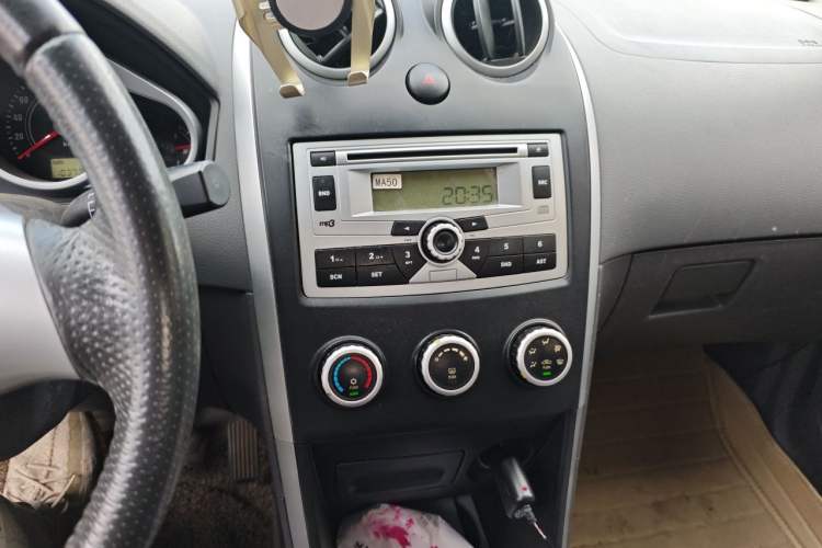 Used Haima Qubit 2012 1.3L Manual Lingyue Edition Audio And AC Panel