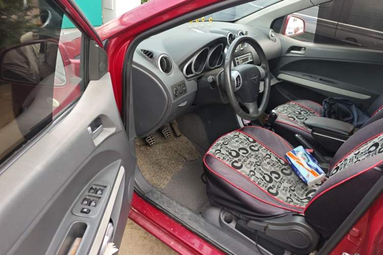 Used Haima Qubit 2012 1.3L Manual Lingyue Edition Driver Seat