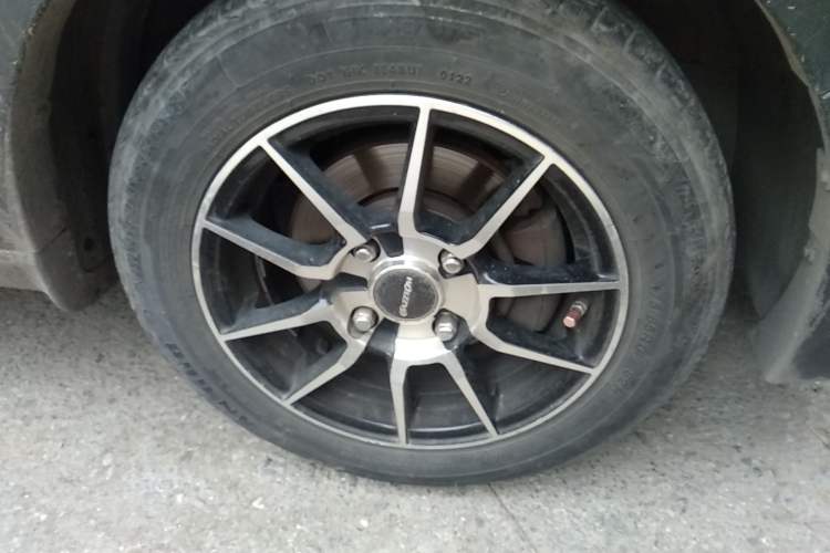 Used Haima Qubit 2012 1.3L Manual Cool Edition Right Front Wheel Hub