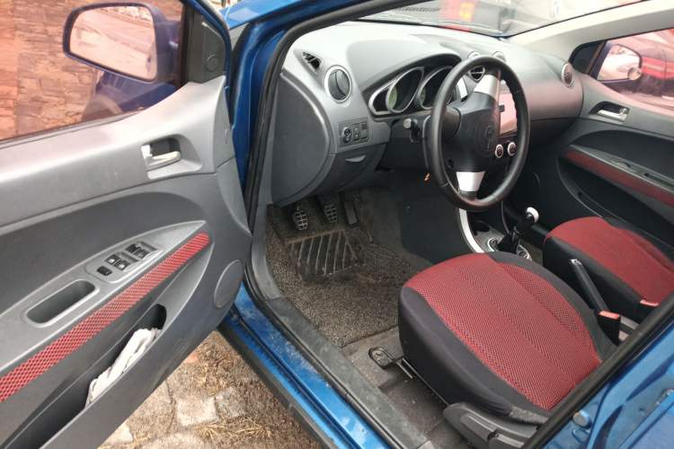 Used Haima Qubit 2013 1.3L Manual Cool Edition Driver Seat