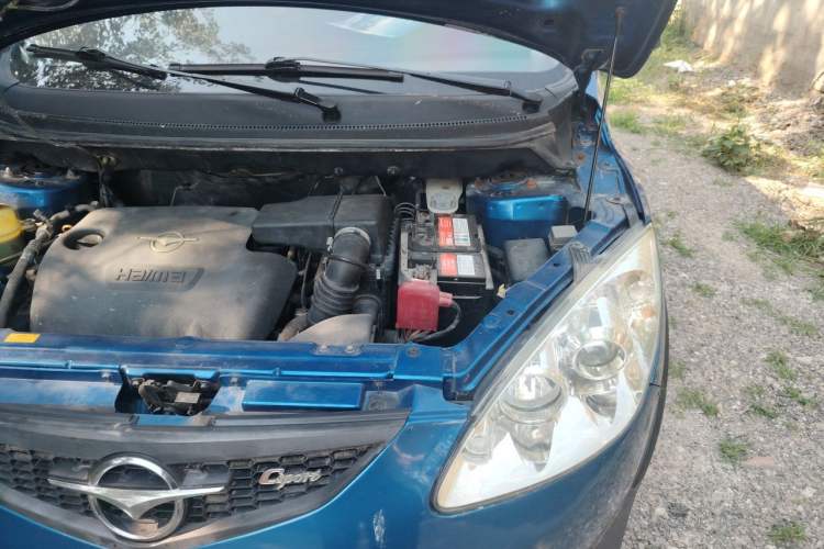 Used Haima Qubit 2013 1.3L Manual Cool Edition Engine Bay Left