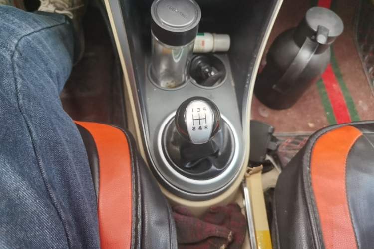 Used Haima Qubit 2013 1.3L Manual Cool Edition Gear Lever
