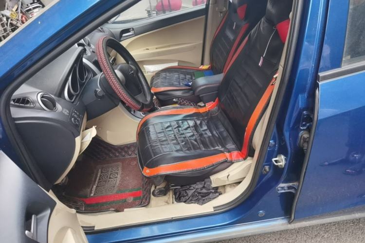 Used Haima Qubit 2013 1.3L Manual Cool Edition Left Front Seat