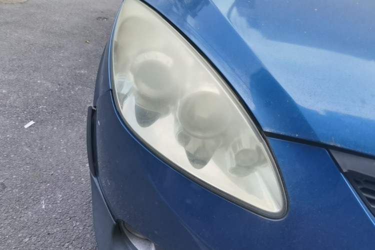 Used Haima Qubit 2013 1.3L Manual Cool Edition Right Front Headlight