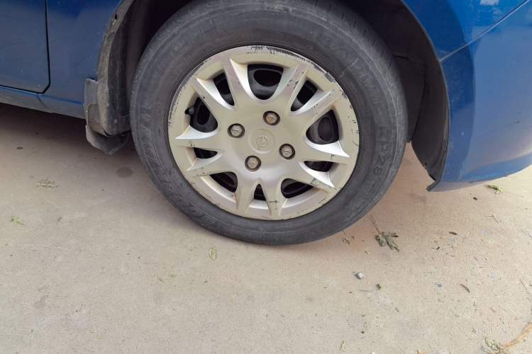 Used Haima Qubit 2013 1.3L Manual Lingyue Edition Right Front Wheel Hub