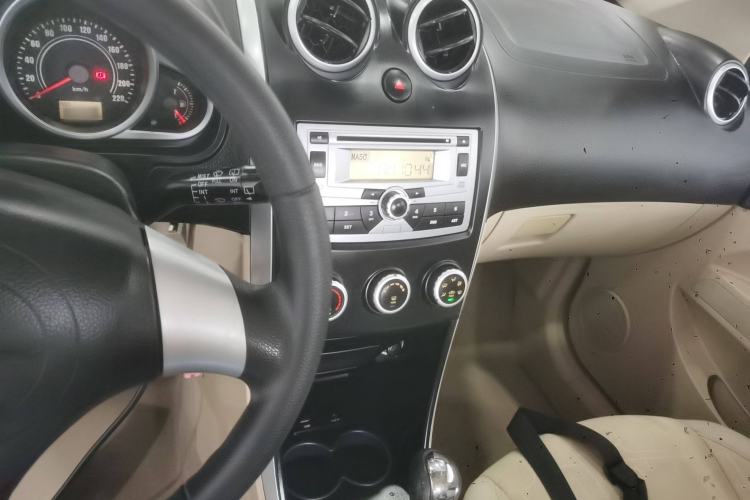Used Haima Qubit 2013 1.5L AMT Dynamic Edition Audio And AC Panel