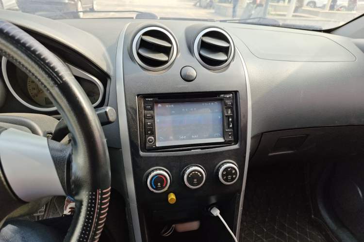 Used Haima Qubit 2013 1.3L Manual Cool Edition Audio And AC Panel