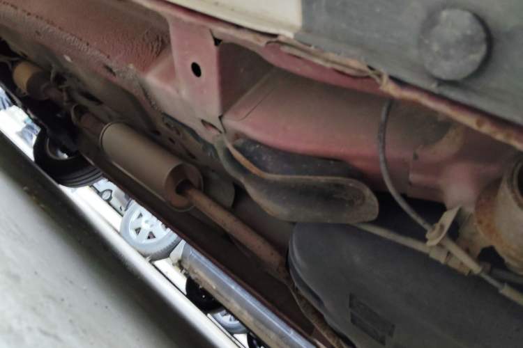 Used Haima Qubit 2013 1.3L Manual Cool Edition Chassis Rear Left