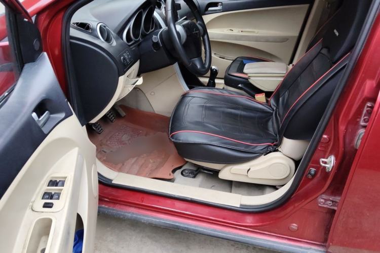 Used Haima Qubit 2013 1.3L Manual Cool Edition Driver Seat