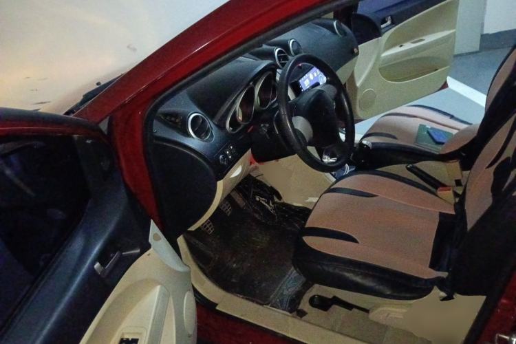 Used Haima Qubit 2013 1.3L Manual Cool Edition Driver Seat