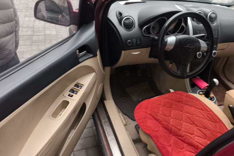 Used Haima Qubit 2013 1.3L Manual Cool Edition Driver Seat