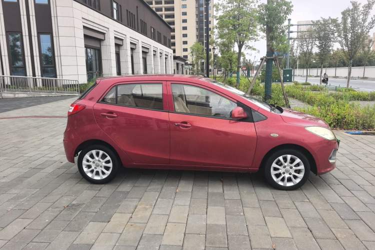 Used Haima Qubit 2013 1.5L AMT Dynamic Edition Exterior 2