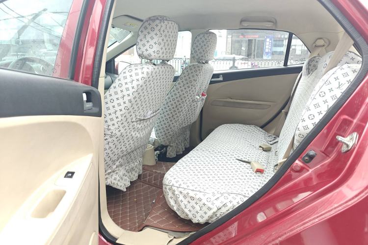 Used Haima Qubit 2013 1.5L AMT Dynamic Edition Interior 7