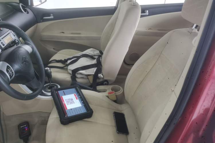 Used Haima Qubit 2013 1.5L AMT Dynamic Edition Left Front Seat