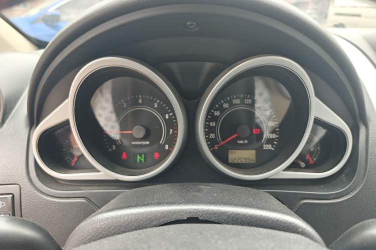 Used Haima Qubit 2013 1.5L AMT Dynamic Edition Odometer Close Up