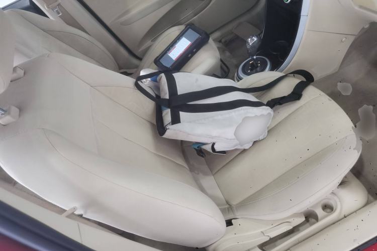 Used Haima Qubit 2013 1.5L AMT Dynamic Edition Right Front Seat