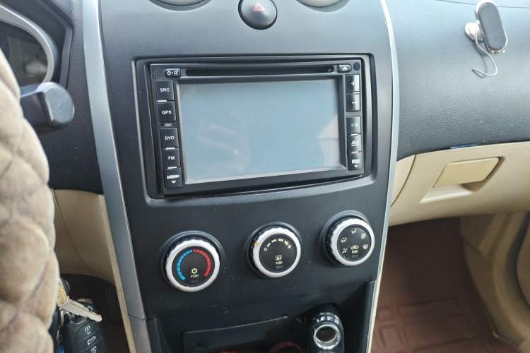 Used Haima Qubit 2013 1.3L Manual Cool Edition Audio And AC Panel