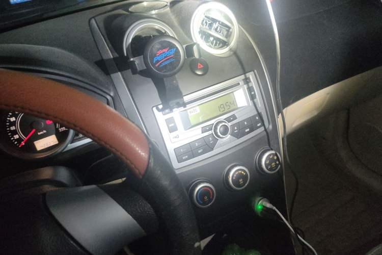 Used Haima Qubit 2013 1.5L AMT Dynamic Edition Audio And AC Panel