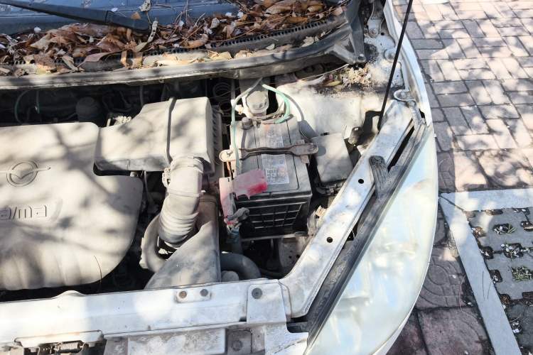 Used Haima Qubit 2013 1.3L Manual Cool Edition Engine Bay Left