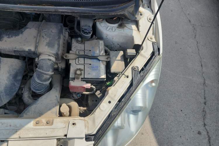 Used Haima Qubit 2013 1.3L Manual Lingyue Edition Engine Bay Left