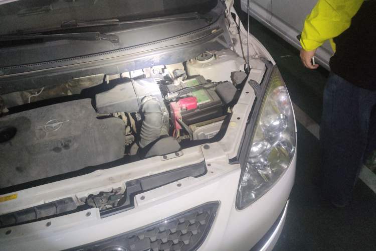 Used Haima Qubit 2013 1.5L AMT Dynamic Edition Engine Bay Left