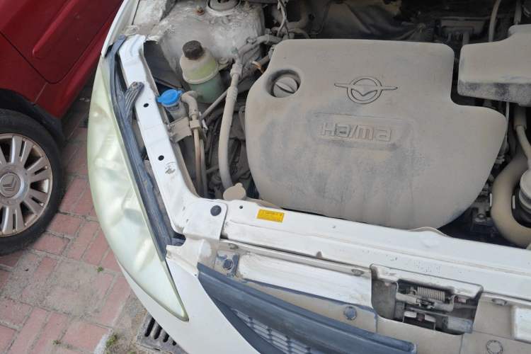 Used Haima Qubit 2013 1.3L Manual Cool Edition Engine Bay Right