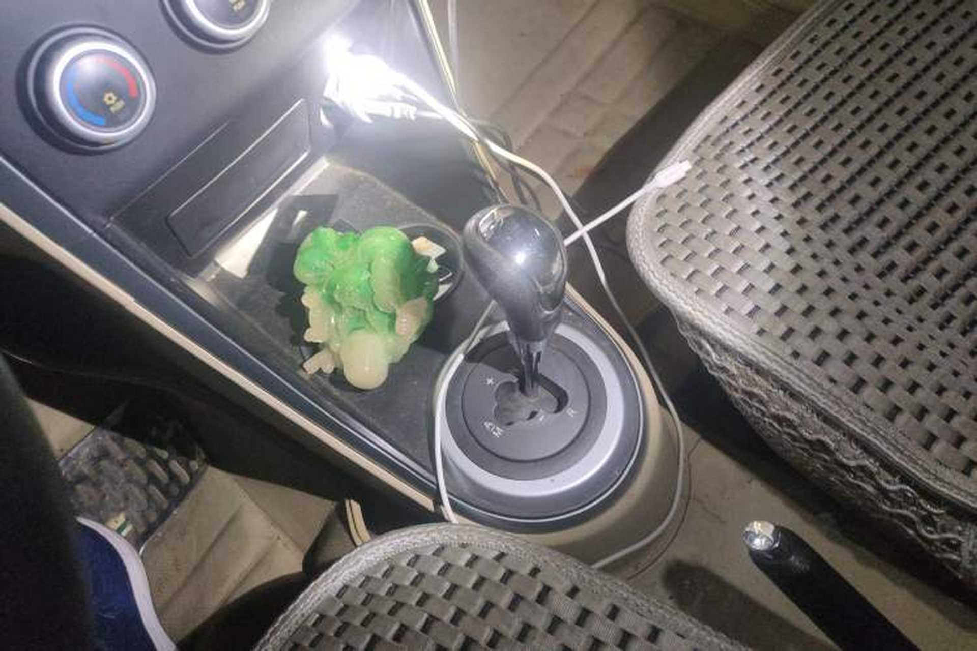 Used Haima Qubit 2013 1.5L AMT Dynamic Edition Gear Lever