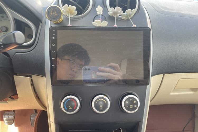 Used Haima Qubit 2013 1.3L Manual Cool Edition Interior 3