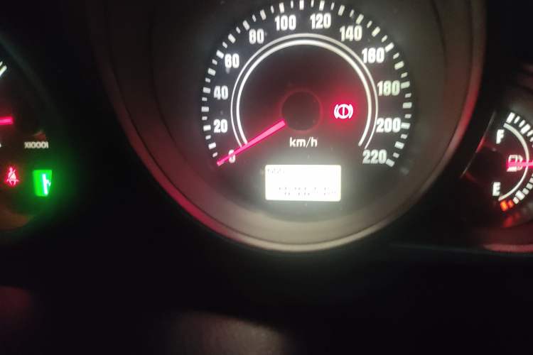 Used Haima Qubit 2013 1.5L AMT Dynamic Edition Odometer Close Up