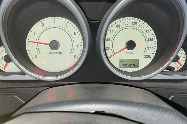Used Haima Qubit 2013 1.3L Manual Cool Edition Odometer Close Up