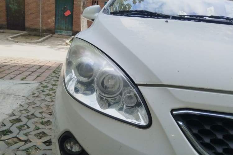 Used Haima Qubit 2013 1.5L AMT Dynamic Edition Right Front Headlight