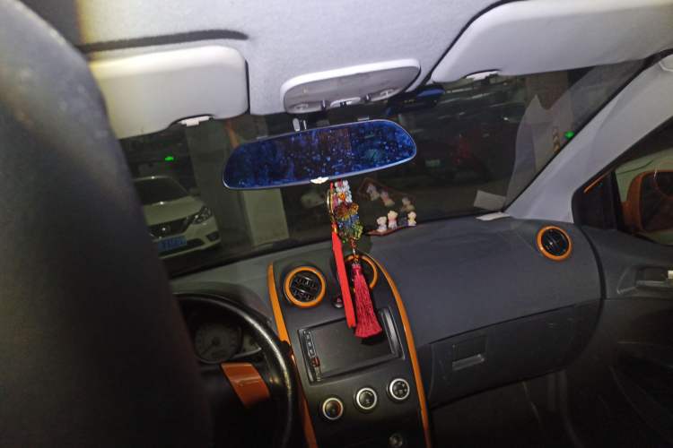 Used Haima Qubit 2015 1.5L AMT Qingyue Edition Headliner
