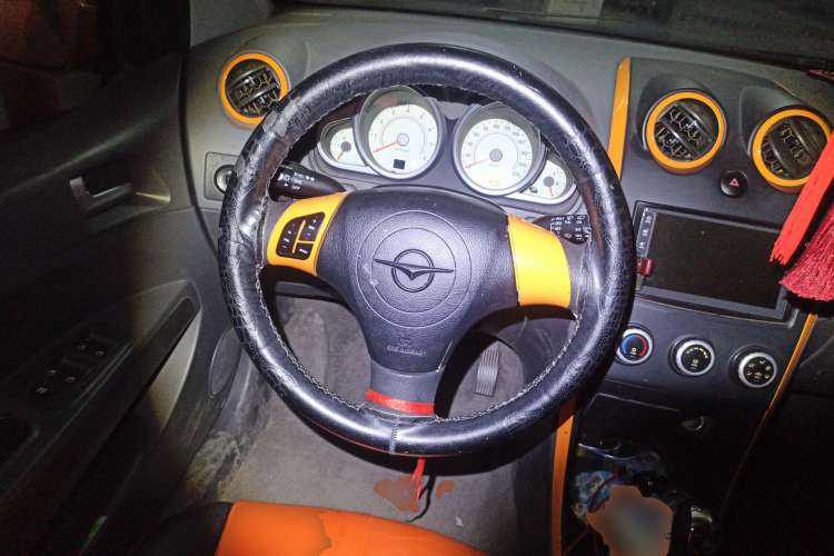 Used Haima Qubit 2015 1.5L AMT Qingyue Edition Steering Wheel