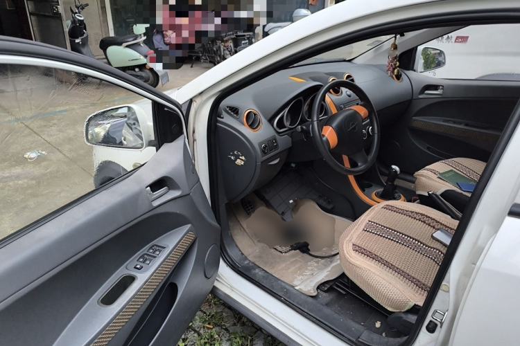 Used Haima Qubit 2015 1.3L Manual Qingcong Edition Driver Seat