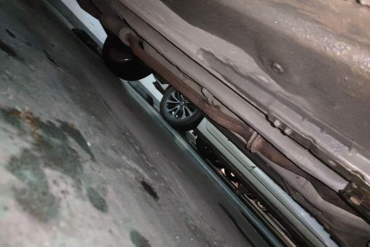 Used Haima S5 2014 1.6L Manual ZhiZhen Model Chassis Front Right