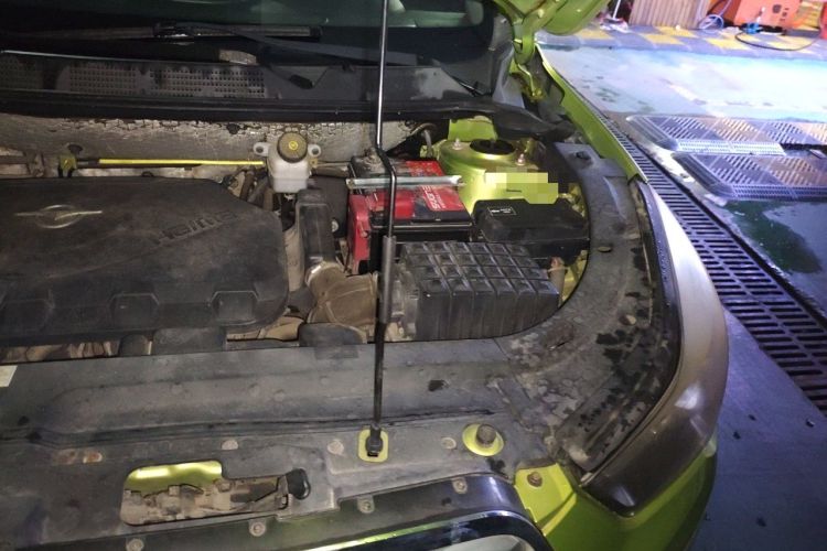 Used Haima S5 2014 1.6L Manual ZhiZun Version Engine Bay Left