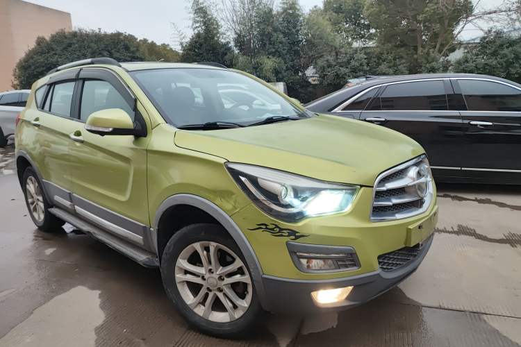 Used Haima S5 2014 1.6L Manual ZhiZun Version Front Right 45 Deg