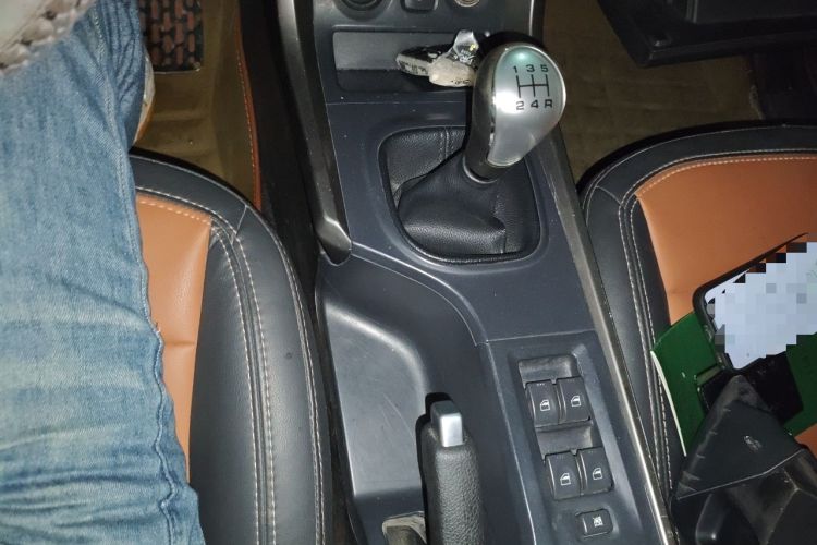 Used Haima S5 2014 1.6L Manual ZhiZun Version Gear Lever