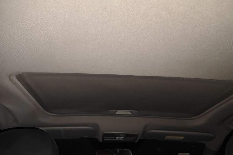 Used Haima S5 2014 1.6L Manual ZhiZun Version Headliner