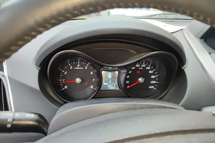 Used Haima S5 2014 1.6L Manual ZhiZun Version Instrument Cluster