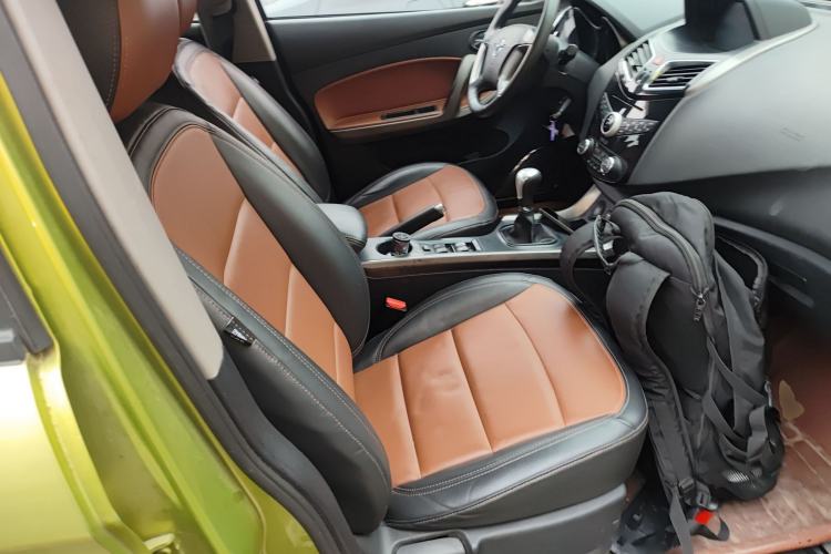 Used Haima S5 2014 1.6L Manual ZhiZun Version Right Front Seat