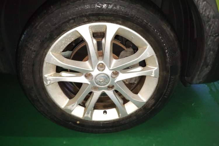 Used Haima S5 2014 1.6L Manual ZhiZun Version Right Front Wheel Hub