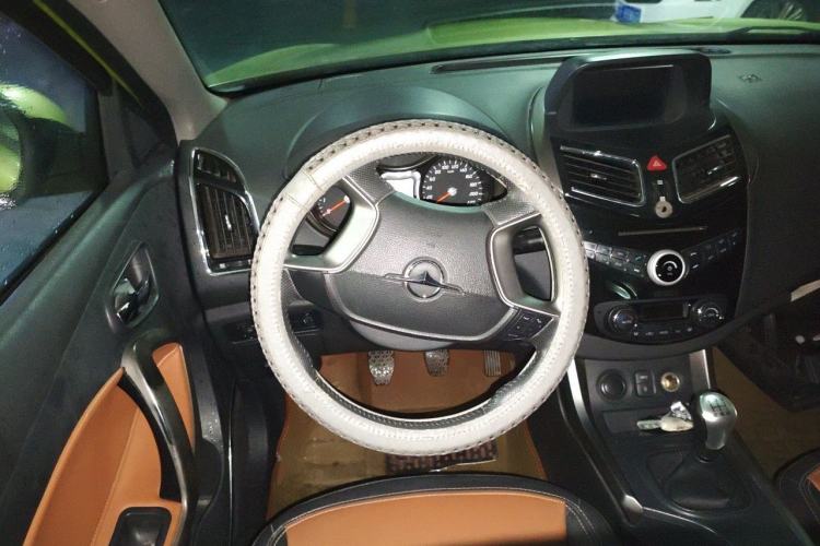 Used Haima S5 2014 1.6L Manual ZhiZun Version Steering Wheel